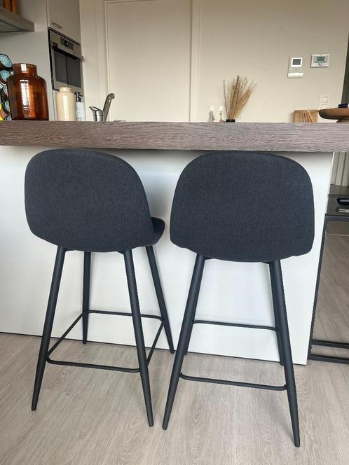 2 barkrukken – antracietgrijze stof & zwart metaal, Huis en Inrichting, Barkrukken, Zo goed als nieuw, 60 tot 90 cm, Metaal, 2 krukken