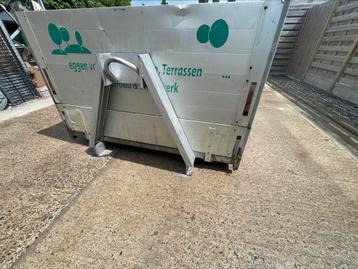 Container beschikbaar voor biedingen