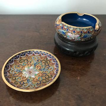 Cloisonné setje beschikbaar voor biedingen