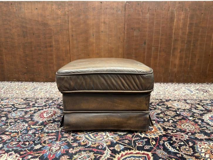 Engelse Chesterfield Hocker Poef, Antiek en Kunst, Antiek | Kantoor en Zakelijk, Ophalen of Verzenden