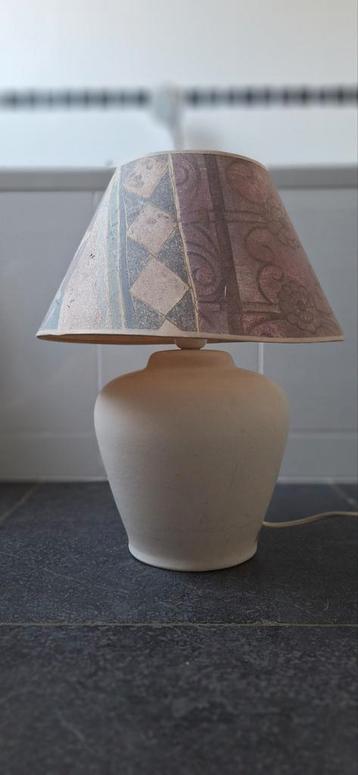 Lamp beschikbaar voor biedingen
