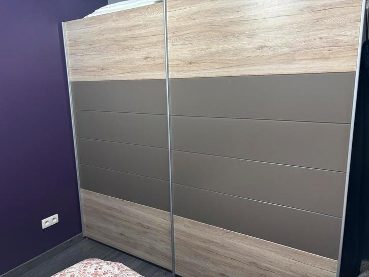 Garde robe chambre a coucher, Huis en Inrichting, Kasten | Roldeurkasten en Archiefkasten, Gebruikt, Ophalen