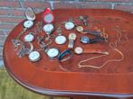 Lot zakhorloge met bijoux en uurwerk te koop, Ophalen