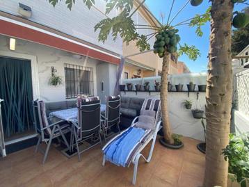 Gerenoveerde duplex woning bij het strand in Torrevieja beschikbaar voor biedingen