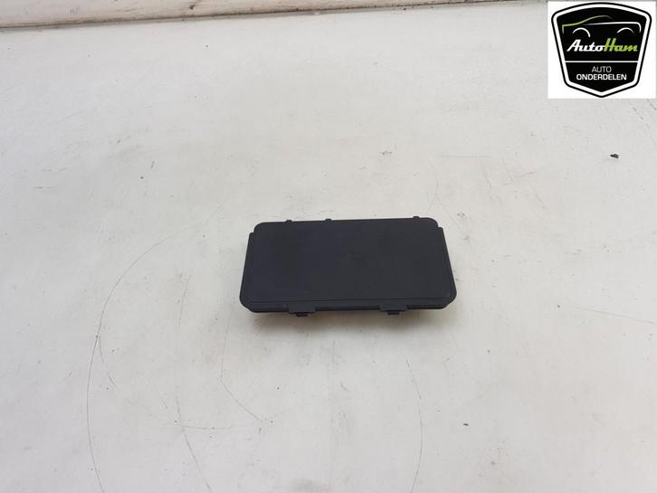 DIVERSEN Draadloze oplader Cupra Leon (KLCB) (|5NA980611|), Auto-onderdelen, Overige Auto-onderdelen, Seat, Gebruikt