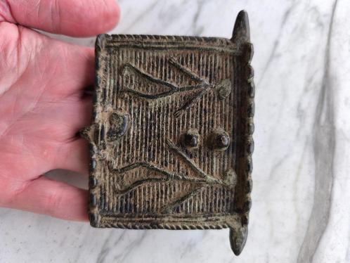 Bronzen votief Dogon zolderdeur, Antiek en Kunst, Kunst | Niet-Westerse kunst, Ophalen of Verzenden