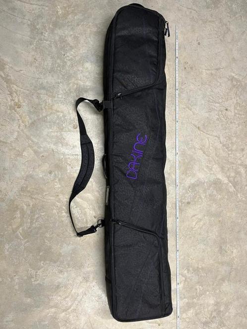 Snowboardtas Dakine op wieltjes, Sport en Fitness, Snowboarden, Zo goed als nieuw, Overige typen, Ophalen