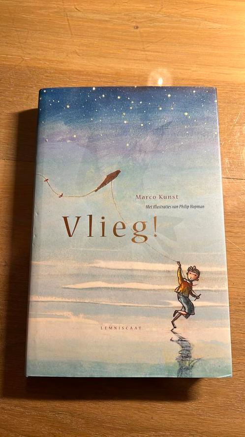 Marco Kunst - Vlieg!, Livres, Livres pour enfants | Jeunesse | 10 à 12 ans, Comme neuf, Enlèvement ou Envoi