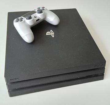 PS4 PRO / Games / controller beschikbaar voor biedingen