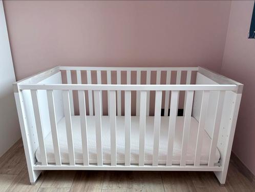 Babybed Paidi Kira, Kinderen en Baby's, Kinderkamer | Bedden, Gebruikt, Minder dan 140 cm, Minder dan 70 cm, Lattenbodem, Matras