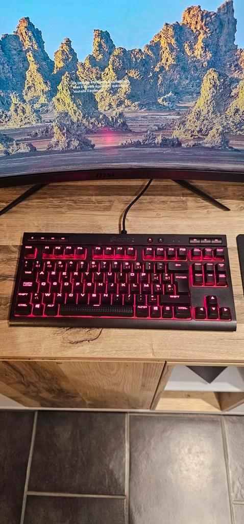 Clavier gaming Corsair K63 RGB, Computers en Software, Monitoren, Gebruikt, Gaming, Ophalen of Verzenden