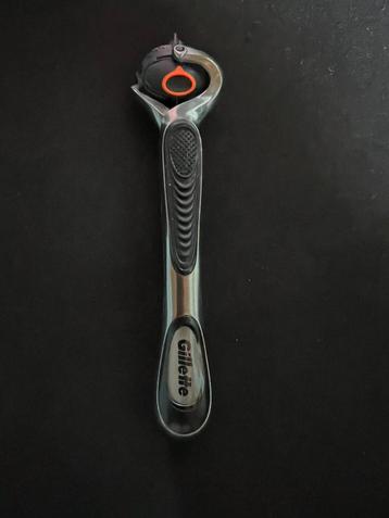 Razorblade base- Gillette- beschikbaar voor biedingen