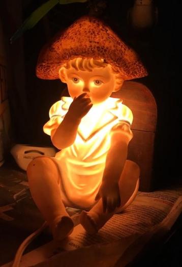 Lampe pour garçon en porcelaine vintage Child Night Biscuit 