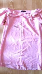 Zachtroze off-shoulder jurk  + parelmoerkleurige oorbellen, Roze, Zo goed als nieuw, Maat 36 (S), Verzenden
