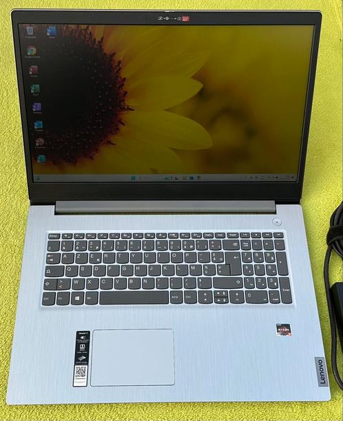 17.3”Lenovo/ AMD 3020E/8gb ddr4/128gb ssd/1000gb hdd/Win11/, Computers en Software, Chromebooks, Zo goed als nieuw, Ophalen