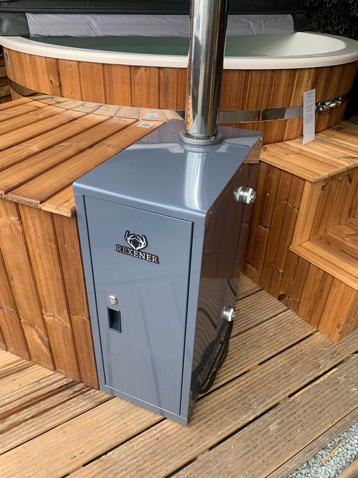 Rexener diesel kachel / DEMO MODEL / zwembad verwarming, Tuin en Terras, Zwembad-toebehoren, Zo goed als nieuw, Verwarming, Ophalen