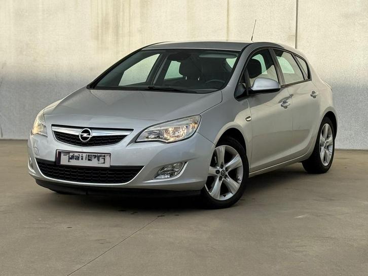 Opel Astra 1.3, Auto's, Opel, Particulier, Astra, Lichtsensor, Diesel, Euro 5, 5 deurs, Handgeschakeld, Zilver of Grijs, Ophalen