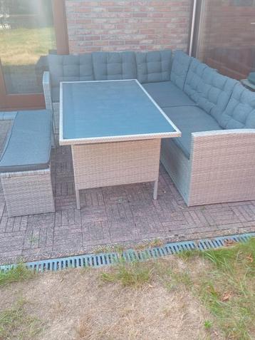 6 delige loungeset set beschikbaar voor biedingen
