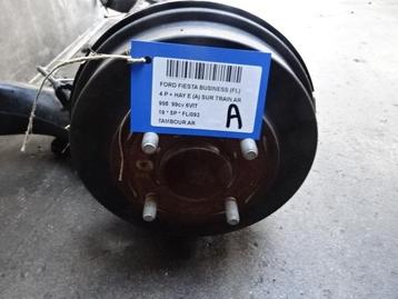 TAMBOUR DE FREIN ARRIÈRE Ford Fiesta 7 (01-2017/07-2023), Utilisé, Ford