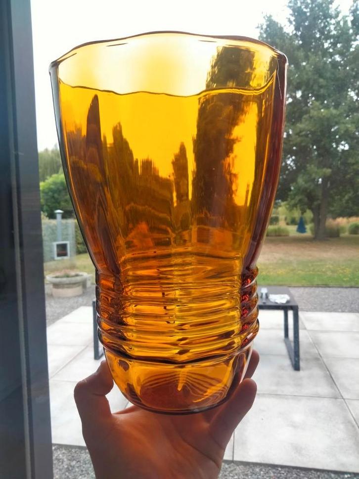 Brocante vaas glas Doyen oker, Antiek en Kunst, Antiek | Glaswerk en Kristal, Ophalen of Verzenden