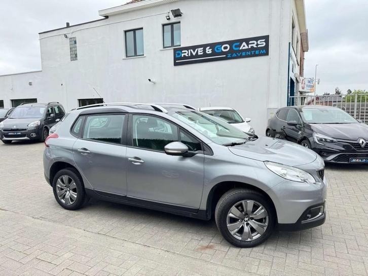 Peugeot 2008 1.2i Benzine - Automaat - Euro 6b - 2017, Auto's, Peugeot, Bedrijf, Te koop, ABS, Airconditioning, Bluetooth, Boordcomputer