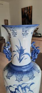 Grand vase style asiatique, Enlèvement