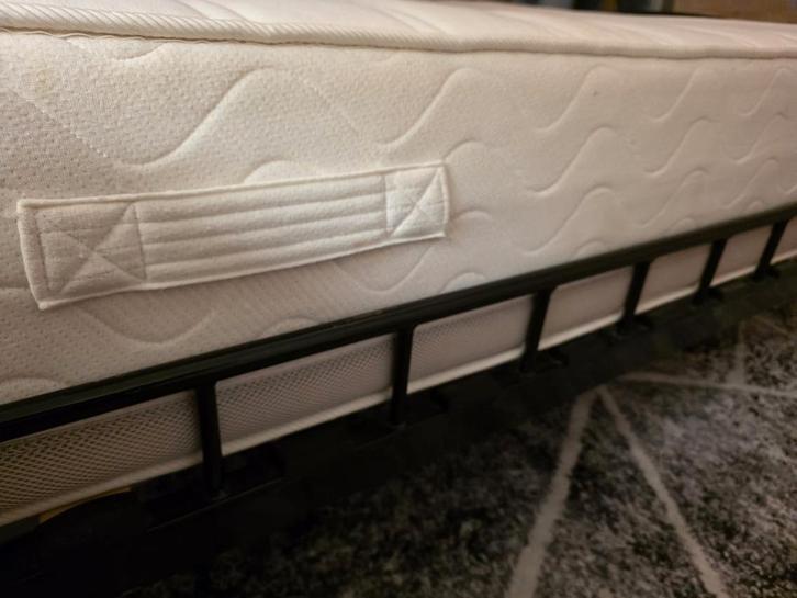 Matelas gratuit, Maison & Meubles, Chambre à coucher | Lits boxsprings, Enlèvement