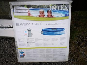 piscine Intex 3.66m /76cm disponible aux enchères