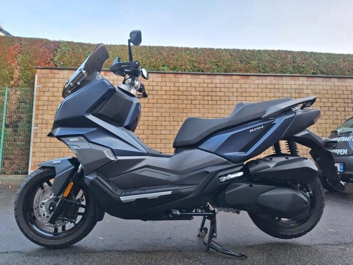 Sym ADV 300 En parfait état avec garantie, Motos, Motos | Marques Autre, Entreprise, Scooter, 12 à 35 kW, 1 cylindre, ABS, Régulateur de vitesse