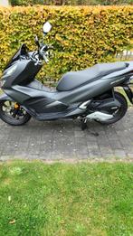 PRACHTIGE ONGEVALVRIJ HONDA PCX 125 CC TE KOOP., Scooter, ABS, Particulier