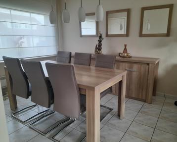Volledige eetkamer met 6 stoelen, 3 spiegels, tv kast,..., Huis en Inrichting, Ophalen, Gebruikt, Landelijk
