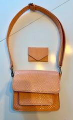 Als nieuw oranje croco hand / schouder tas HVISK set wallet, Handtassen en Accessoires, Tassen | Damestassen, Ophalen of Verzenden