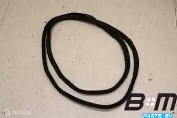 Achterklep rubber carrosseriezijde VW Tiguan 5N beschikbaar voor biedingen