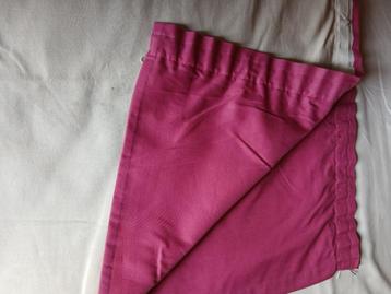 OvergordijnenFUCSHIA, 130 Brd, 222 Hg (kan 40 cm langer, vrg beschikbaar voor biedingen