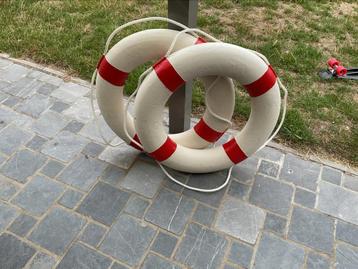 2 decoratie zwembanden beschikbaar voor biedingen