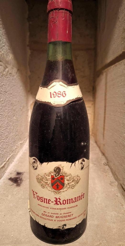 Bourgogne - Vosne-Romanée - Gérard Mugneret  1986, Collections, Vins, Comme neuf, Vin rouge, France, Pleine, Enlèvement ou Envoi