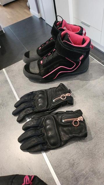 Tenue moto  beschikbaar voor biedingen