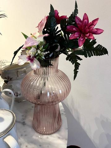 Sass & Bella grote roze vaas art deco style beschikbaar voor biedingen