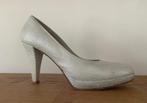 Pumps Luca Renzi maat 39, Kleding | Dames, Pumps, Wit, Ophalen of Verzenden, Luca Renzi
