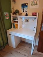 Mooi en handig wit kinder bureau Ikea, Ophalen, Zo goed als nieuw, Bureau