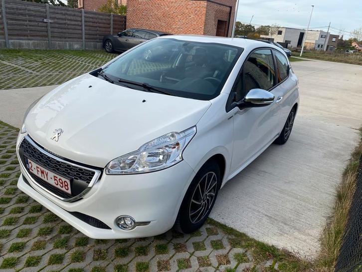 Peugeot 208 wit 3 deurs, Auto's, Peugeot, Particulier, ABS, Airconditioning, Bluetooth, Boordcomputer, Centrale vergrendeling