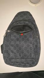 Gucci tasje, Handtassen en Accessoires, Activity trackers, Ophalen, Nieuw