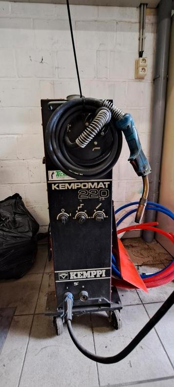 Machine à souder Kempomat 220 30A-260A Mig/Mag 380V/400V, Enlèvement, Utilisé