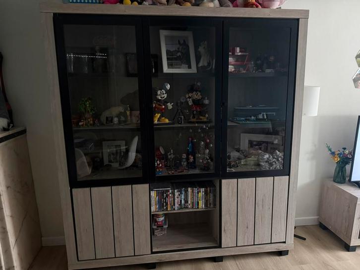 Armoire vitrine, Maison & Meubles, Armoires | Armoires à porte coulissante & Armoires à archives, Utilisé, 200 cm ou plus, 100 à 150 cm