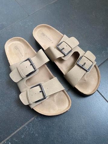 Birckenstock look-a-like maat 39 beige beschikbaar voor biedingen