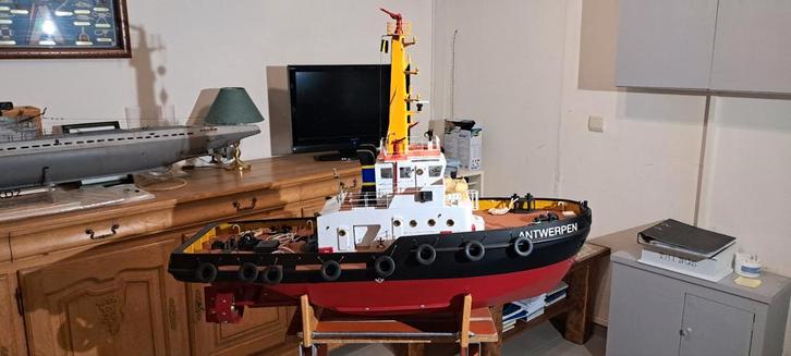 Havensleepboot Antwerpen schaal 1:25, Hobby en Vrije tijd, Modelbouw | Boten en Schepen, Nieuw, Ophalen