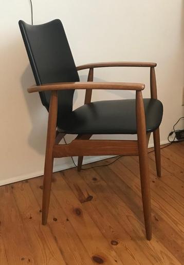 Scandinavische vintage stoel/fauteuil  beschikbaar voor biedingen