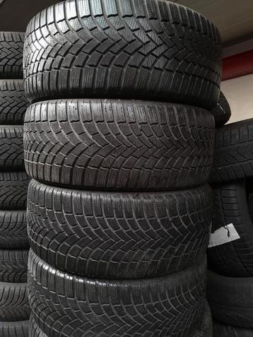 225/45/17 225+45+17 225/45R17 hiver Bridgestone  disponible aux enchères