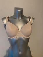 Beha sapph, Enlèvement ou Envoi, Soutien-gorge