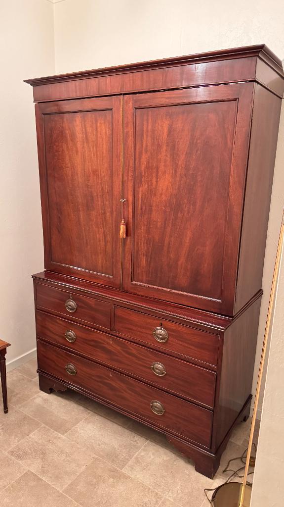 Antieke linnen kast mahonie, Antiek en Kunst, Antiek | Meubels | Kasten, Ophalen